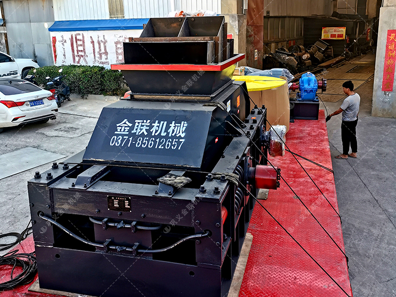 2PG1500x800大型对辊麻豆激情短片 破碎石英石